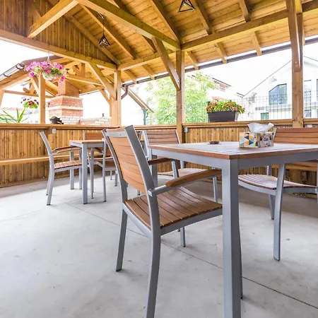 Guest house Yna