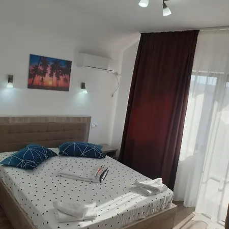 Guest house Yna 3*